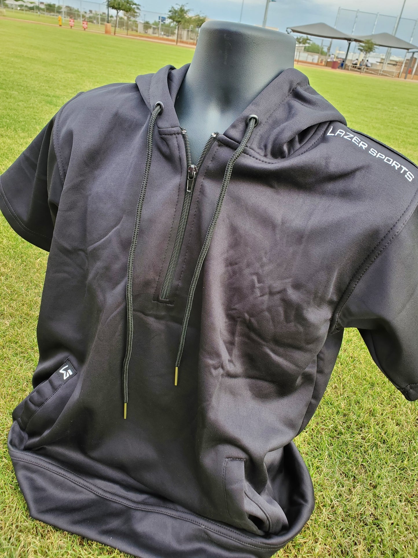 Half sleeve fleece hoodies